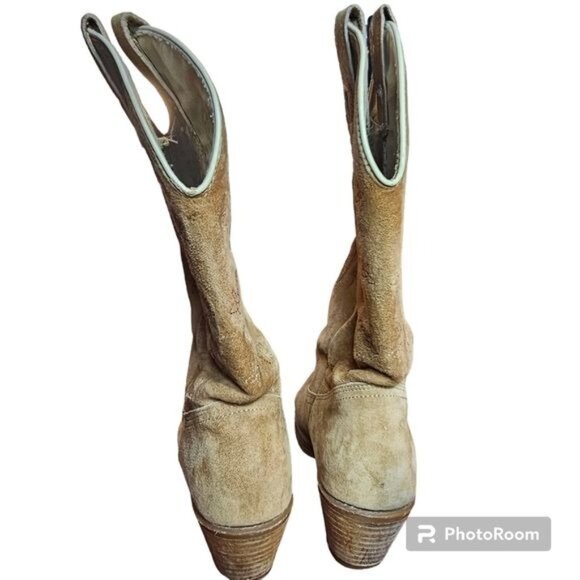 Wolverine Tan Suede Embroidered Heeled Boots Sz 7.5 Coastal Cowgirl Almond Toe - Picture 4 of 14